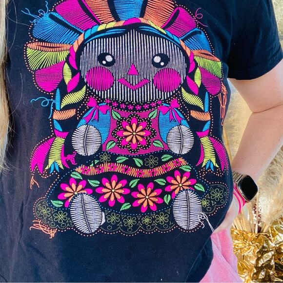 3/$20 VINTAGE Stitched Halloween Fall Autumn Multi Pilgrim Scarecrow Tee Shirt M - Picture 6 of 7